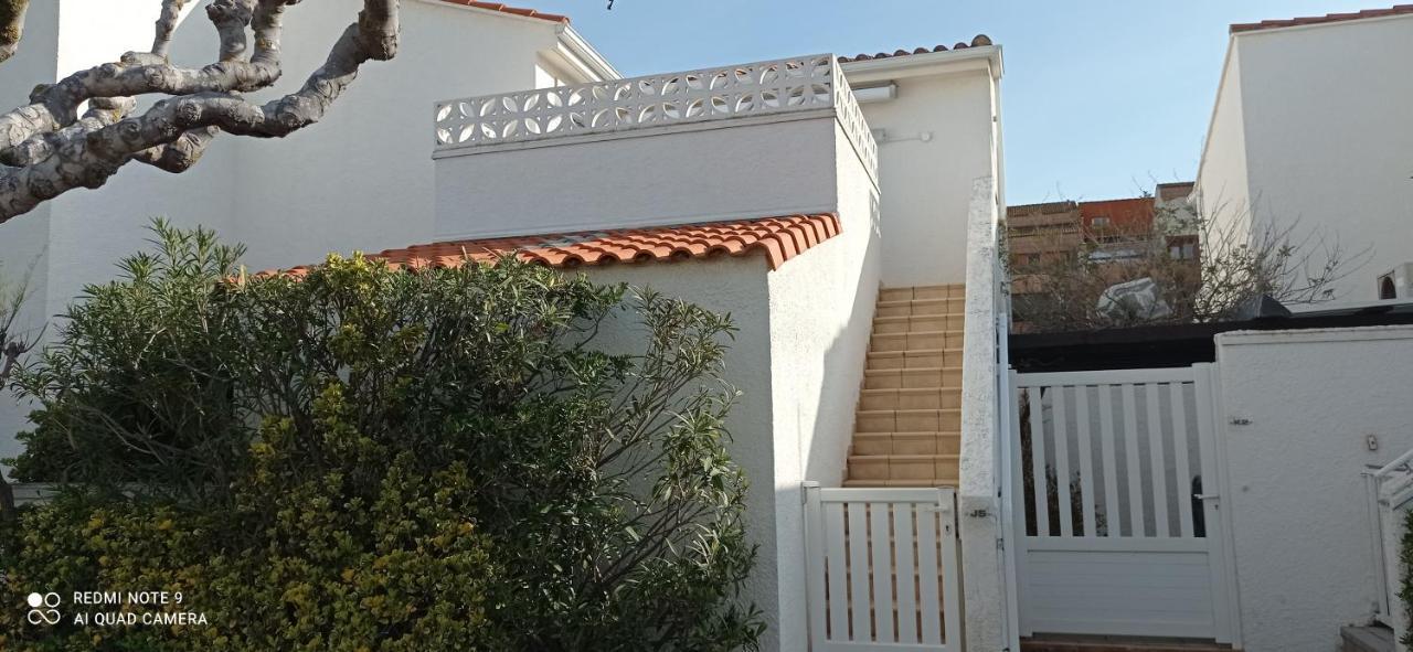 2 Pieces Avec Terrasse En Bord De * Leucate