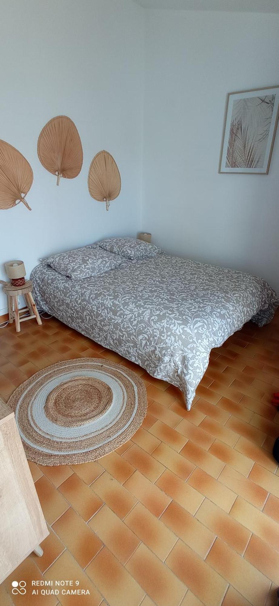 2 Pieces Avec Terrasse En Bord De